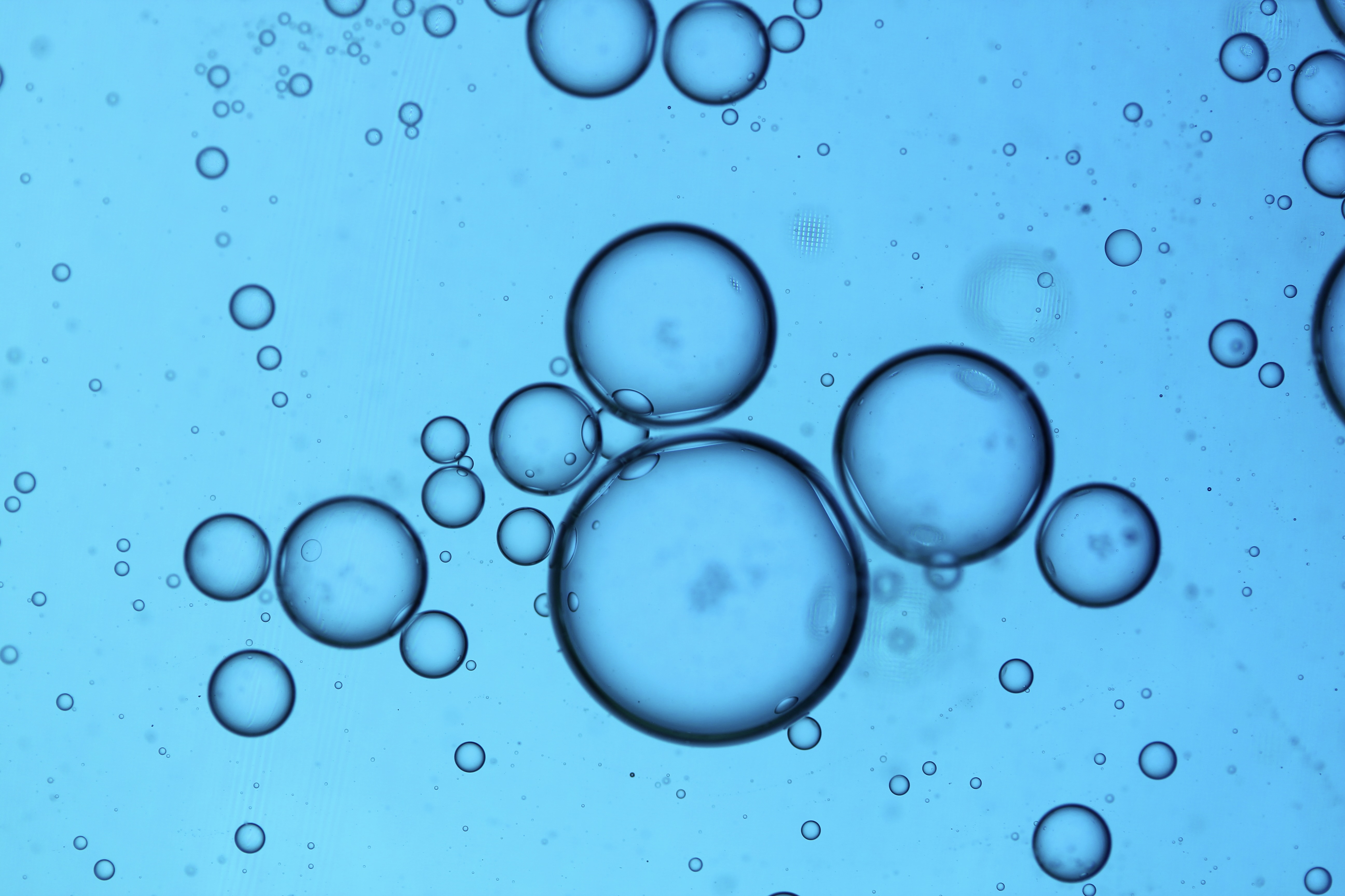 Abstract Liquids — frame 09